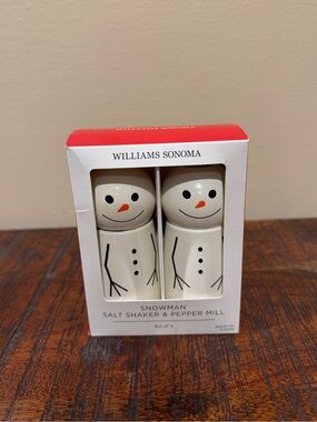 Williams Sonoma White Snowman Salt & Pepper Shaker Set